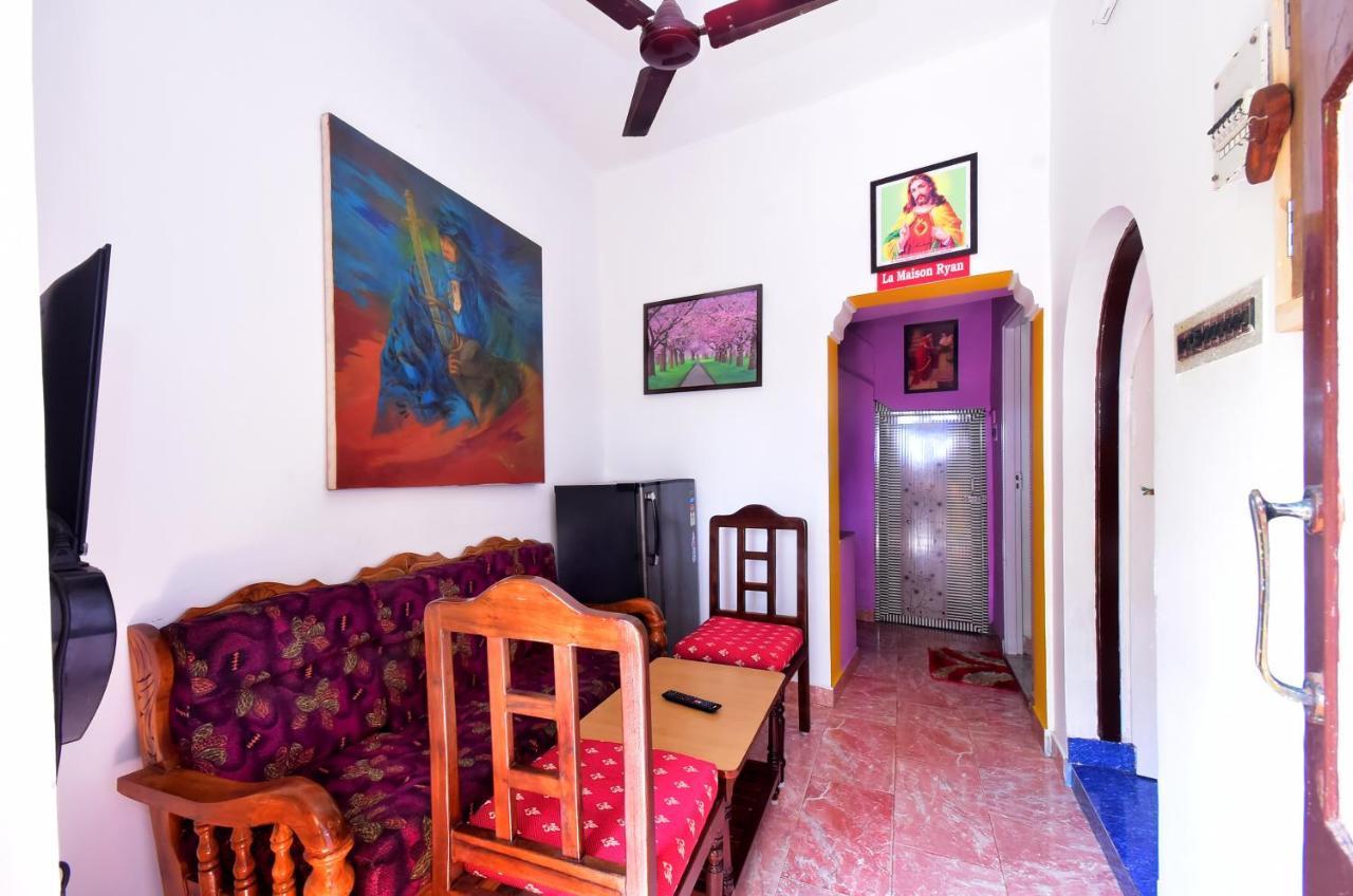 Villa Betty Beach Front Pondicherry Exterior photo